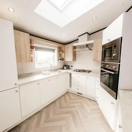 Ξενοδοχείο Flusco Wood