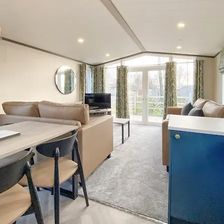 Flusco Wood Ξενοδοχείο *