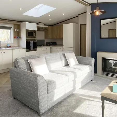 Flusco Wood فندق